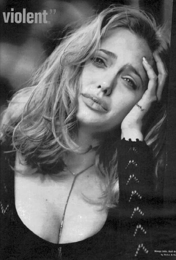 angelina5.jpg